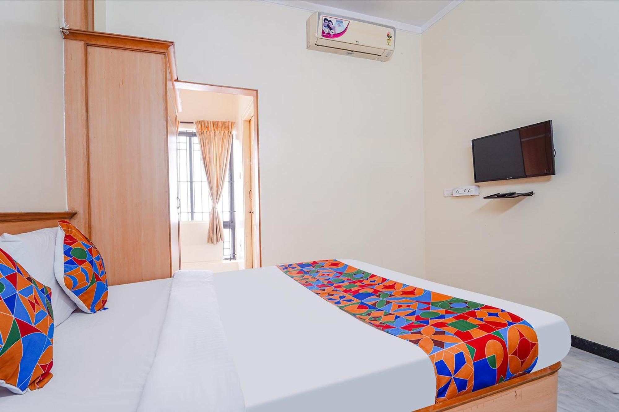 Hotel ESS Paradise Coimbatore Exterior foto