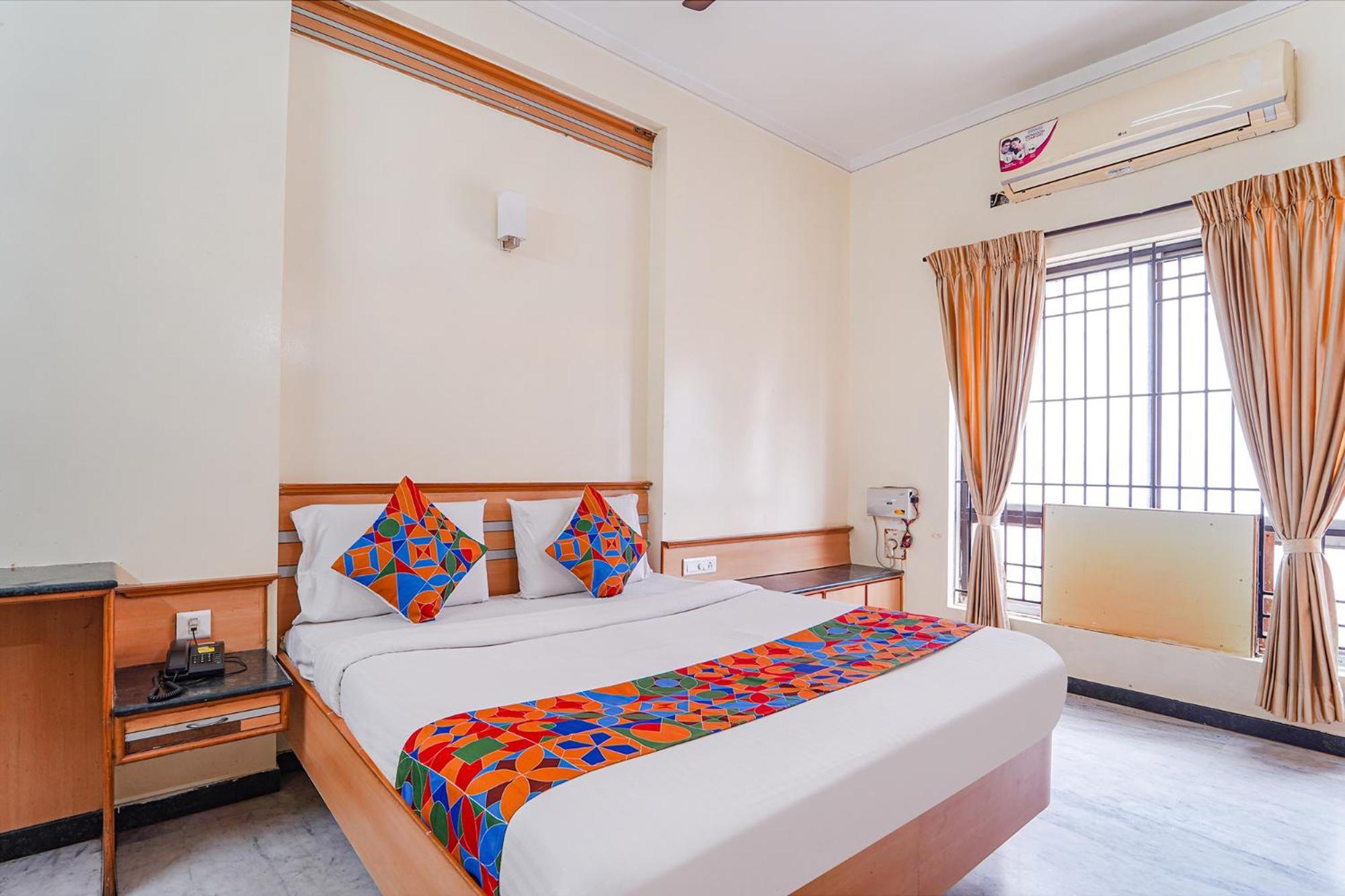 Hotel ESS Paradise Coimbatore Exterior foto