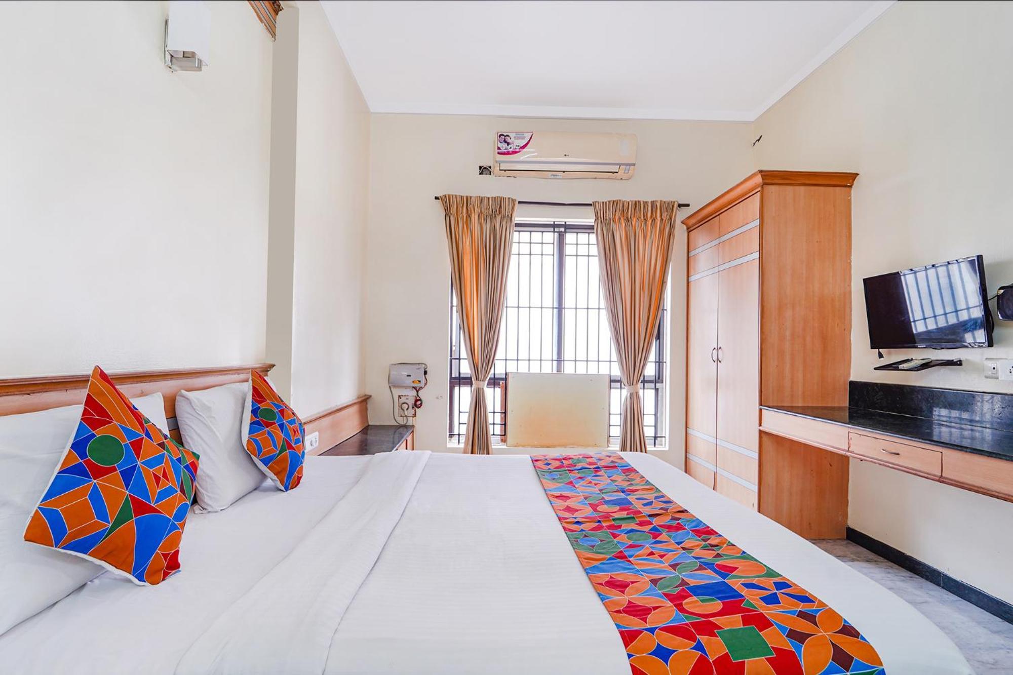 Hotel ESS Paradise Coimbatore Exterior foto